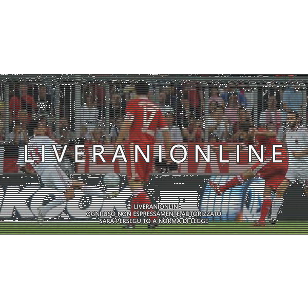 Audi Cup 2009 Monaco di Baviera - 29.07.2009 Bayern Monaco-Milan Nella Foto:SALVATAGGIO NESTA SU ALTINTOP /Ph.Vitez-Ag. Aldo Liverani