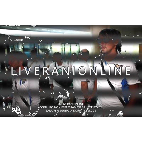 Arrivo dei giocatori della squadra della lazio all\'aeroporto di Pechino per la Supercoppa Italiana Lazio player Simone Inzaghi (R) arrives in Beijing, China, Sunday, Aug. 2, 2009. Scudetto holders Inter and Coppa Italia winners Lazio will compete in the Italian Super Cup in Beijing on August 8.(Photo By Zheng Ze/ColorChinaPhoto) /Agenzia Aldo Liverani Sas - ITALY ONLY -
