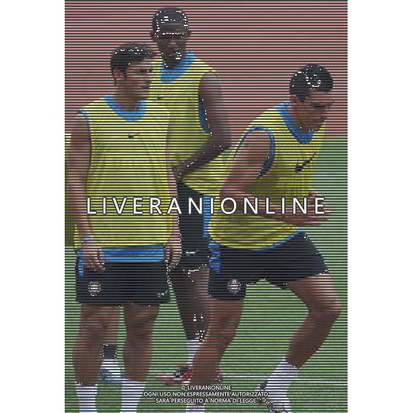 Allenamento dell\'Inter a Pechino per la Supercoppa Italiana 04/08/2009 Inter\'s Javier Zanetti (L), Samuel Eto\'o (C) and Lucimar Lucio (R) attend a training session for the upcoming Italian Super Cup in Beijing, China on Tuesday, Aug. 4, 2009. Scudetto holders Inter and Coppa Italia winners Lazio will compete in the Italian Super Cup in Beijing on August 8.(Photo By Qiu Feng/ColorChinaPhoto) /Agenzia Aldo Liverani Sas - ITALY ONLY -