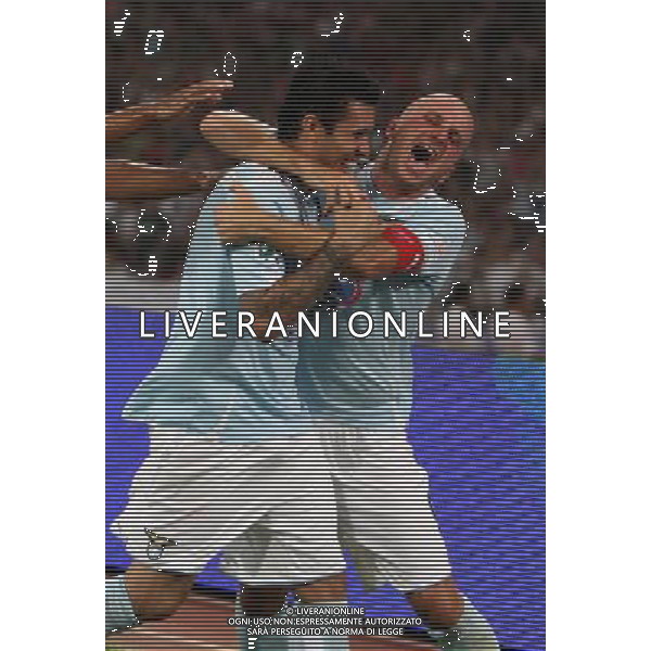 Lazio\'s Francelino Matuzalem (L) celebrates with Tommaso Rocchi (R) after scoring a goal against Inter during the Italian Super Cup at the National Stadium, also known as Bird\'s Nest, in Beijing, China on Saturday, Aug. 8, 2009. Lazio won the match 2-1.(Photo By Qiu Feng/ColorChinaPhoto) Inter - lazio Supercoppa Italiana a Pechino 08/08/2009 - esultanza dopo il gol di matuzalem /Agenzia Aldo Liverani Sas - ITALY ONLY -
