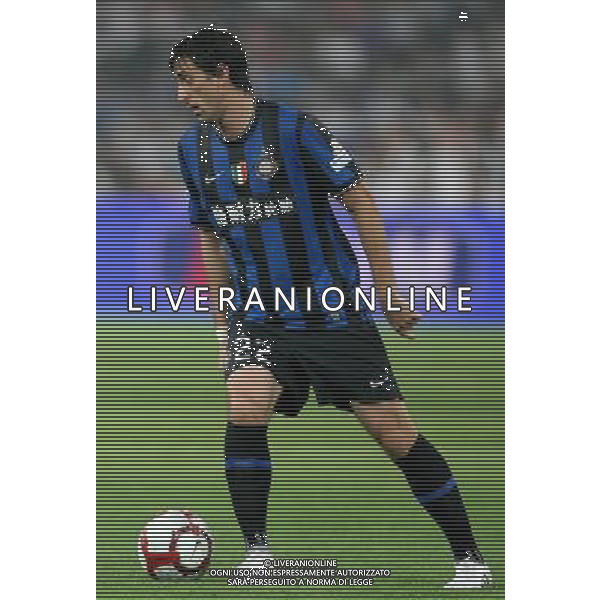 Inter\'s Diego Milito in action during the Italian Super Cup against Lazio at the National Stadium, also known as Bird\'s Nest, in Beijing, China on Saturday, Aug. 8, 2009. Lazio won the match 2-1.(Photo By Qiu Feng/ColorChinaPhoto) Inter - lazio Supercoppa Italiana a Pechino 08/08/2009 /Agenzia Aldo Liverani Sas - ITALY ONLY -