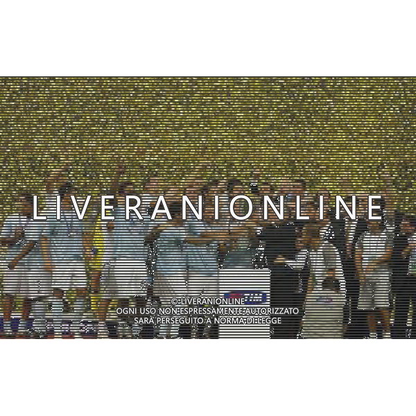 (090808) -- BEIJING, Aug. 8, 2009 -- The Lazio team celebrates with the trophy after the Italian Super Cup soccer match against Inter Milan at the National Stadium in Beijing, capital of China, Aug. 8, 2009. Lazio won the match 2-1. Zhang Chen) (txy/) Inter - Lazio Supercoppa Italiana a Pechino 08/08/2009- festeggiamenti esultanza /Agenzia Aldo Liverani Sas - ITALY ONLY -