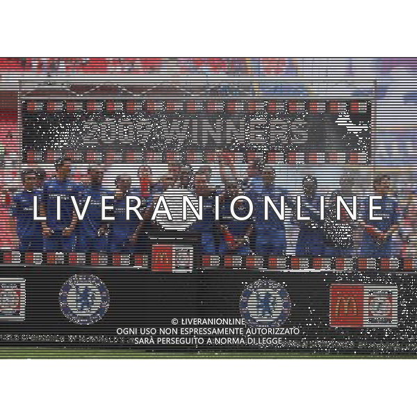  CHELSEA-MANCHESTER UNITED Community Shield 09/08/2009 NELLA FOTO Chelsea celebrates the win in the Community Shield at Wembley between the Champions of England Manchester United and the winner of the FA Cup Chelsea as curtain raiser of the new 09/10 season on 09/08/2009 AG ALDO LIVERANI