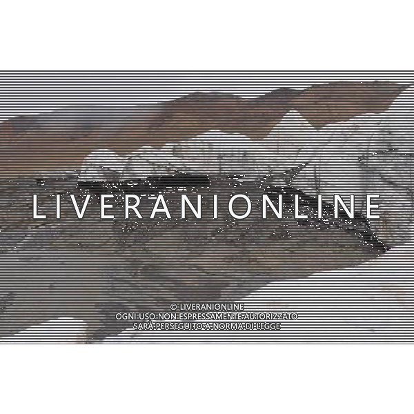 (090808) -- PUROG KANGRI, Aug. 8, 2009 -- Photo taken on Aug. 1, 2009 shows part of the glacier in Purog Kangri, southwest China\'s Tibet Autonomous Region. Purog Kangri glacier in Nagqu area of Tibet is considered to be the third largest in the world. Tang Zhaoming) (gj) Il ghiacciaio Purog Kangri, situato a sudovest della Cina nella regione autonoma del Tibet, e\' considerato il terzo piu\' grande al mondo - /Agenzia Aldo Liverani Sas - ITALY ONLY -