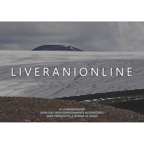 (090808) -- PUROG KANGRI, Aug. 8, 2009 -- Photo taken on Aug. 1, 2009 shows part of the glacier in Purog Kangri, southwest China\'s Tibet Autonomous Region. Purog Kangri glacier in Nagqu area of Tibet is considered to be the third largest in the world. Tang Zhaoming) (gj) Il ghiacciaio Purog Kangri, situato a sudovest della Cina nella regione autonoma del Tibet, e\' considerato il terzo piu\' grande al mondo - /Agenzia Aldo Liverani Sas - ITALY ONLY -