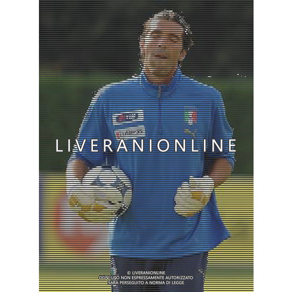 Raduno Nazionale Italiana a Coverciano Coverciano(FI) - 10.08.2009 Allenamento Nella Foto:BUFFON gianluigi /Ph.Vitez-Ag. Aldo Liverani
