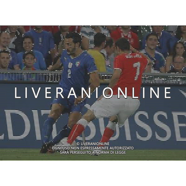 Svizzera - Italia partita amichevole della Nazionale Italiana a Basilea 12/08/2009 nella foto gianluca zambrotta e tanquillo barnetta ©Luzzani/Agenzia Aldo Liverani Sas