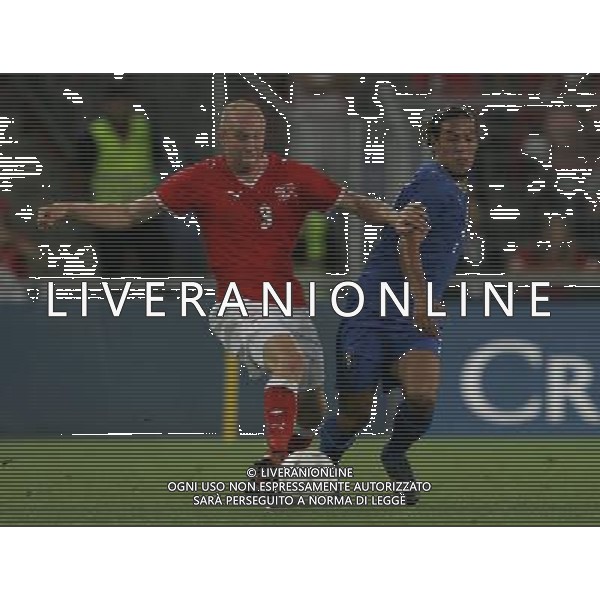 Svizzera - Italia partita amichevole della Nazionale Italiana a Basilea 12/08/2009 nella foto ludivic magnin e mauro camoranesi ©Luzzani/Agenzia Aldo Liverani Sas