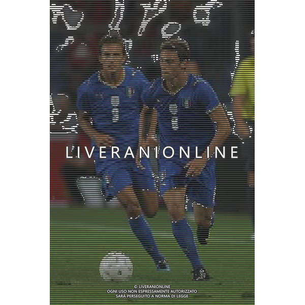 Svizzera - Italia partita amichevole della Nazionale Italiana a Basilea 12/08/2009 nella foto claudio marchiso e domenico criscito ©Luzzani/Agenzia Aldo Liverani Sas