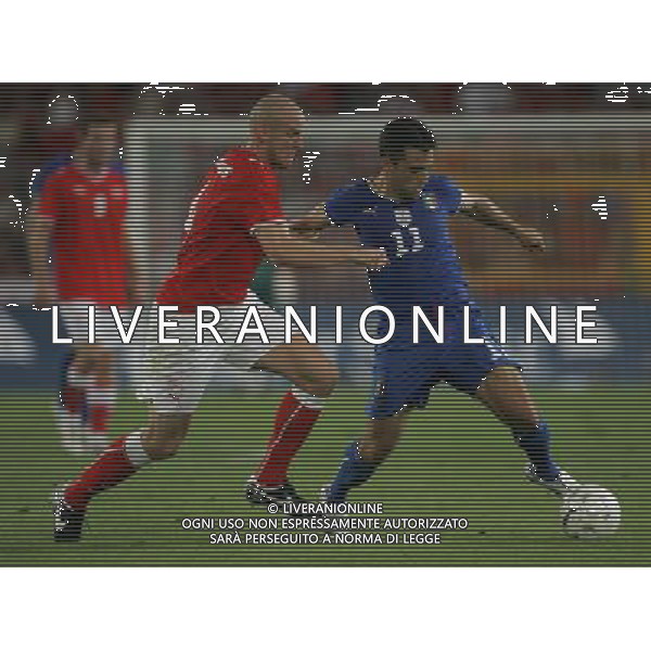 Svizzera - Italia partita amichevole della Nazionale Italiana a Basilea 12/08/2009 nella foto giuseppe rossi e philippe senderos ©Luzzani/Agenzia Aldo Liverani Sas