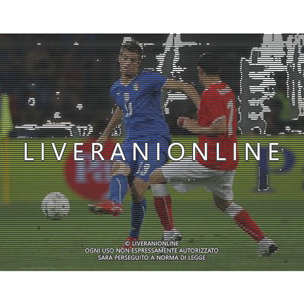 Svizzera - Italia partita amichevole della Nazionale Italiana a Basilea 12/08/2009 nella foto davide santon e tranquillo barnetta ©Luzzani/Agenzia Aldo Liverani Sas