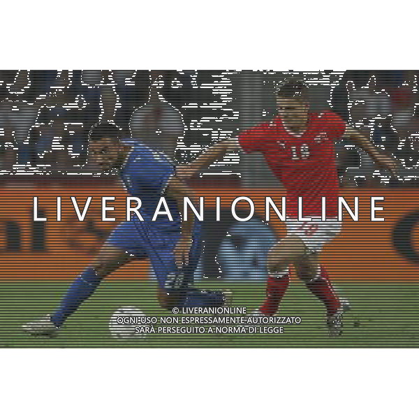 Basilea (CH) 12-08-2009 Amichevole Nazionale Italiana Calcio Svizzera-Italia 0:0 nella foto fabio quagliarella e pirmin schwegler ph Marco Luzzani/ag. Aldo Liverani s.a.s.