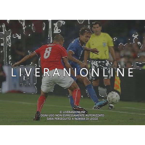 Basilea (CH) 12-08-2009 Amichevole Nazionale Italiana Calcio Svizzera-Italia 0:0 nella foto domenico criscito e gokhan inler ph Marco Luzzani/ag. Aldo Liverani s.a.s.