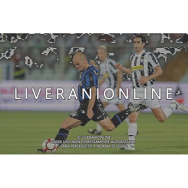 Inter - Juventus Trofeo TIM 2009 Pescara - 14.08.2009 Inter-Milan-Juventus Nella Foto: esteban CAMBIASSO /Ph.Vitez-Ag. Aldo Liverani