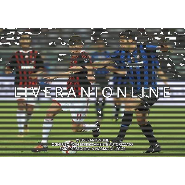 Milan - Inter Trofeo TIM 2009 Pescara - 14.08.2009 Inter-Milan-Juventus Nella Foto: Klass jan HUNTELAAR e marco MATERAZZI /Ph.Vitez-Ag. Aldo Liverani