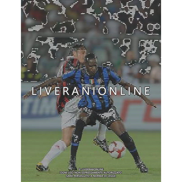 Milan - Inter Trofeo TIM 2009 Pescara - 14.08.2009 Inter-Milan-Juventus Nella Foto: mario BALOTELLI e massimo ODDO /Ph.Vitez-Ag. Aldo Liverani