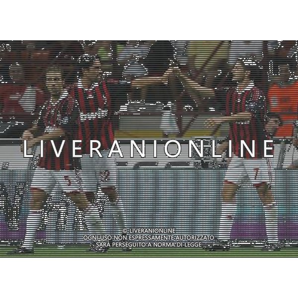 Milan - Juventus Trofeo Berlusconi 17/08/2009 nella foto esultanza dopo il gol del pareggio di alexandre pato del 1-1 con marco borriello ©luzzani/Agenzia Aldo Liverani Sas