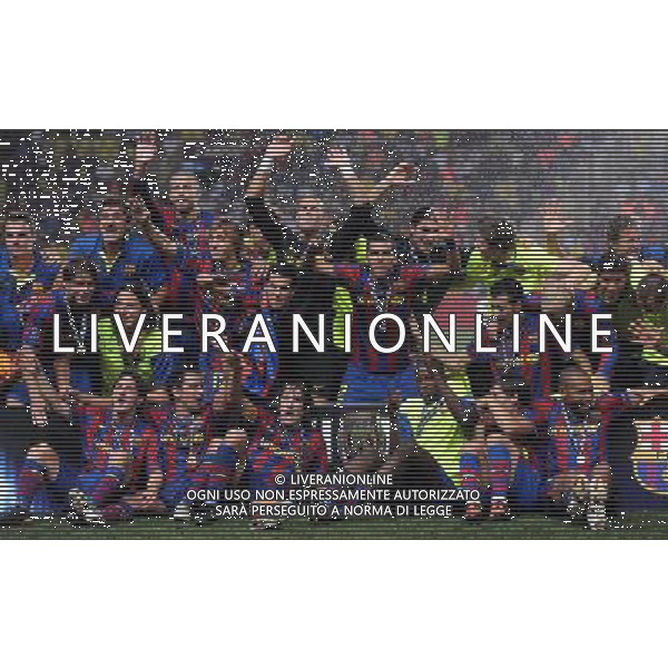 Supercoppa Europea 2009 Montecarlo - 28.08.2009 FC Barcellona-FC Shakhtar Donetsk Nella Foto:BARCELLONA CON LA COPPA /Ph.Vitez-Ag. Aldo Liverani