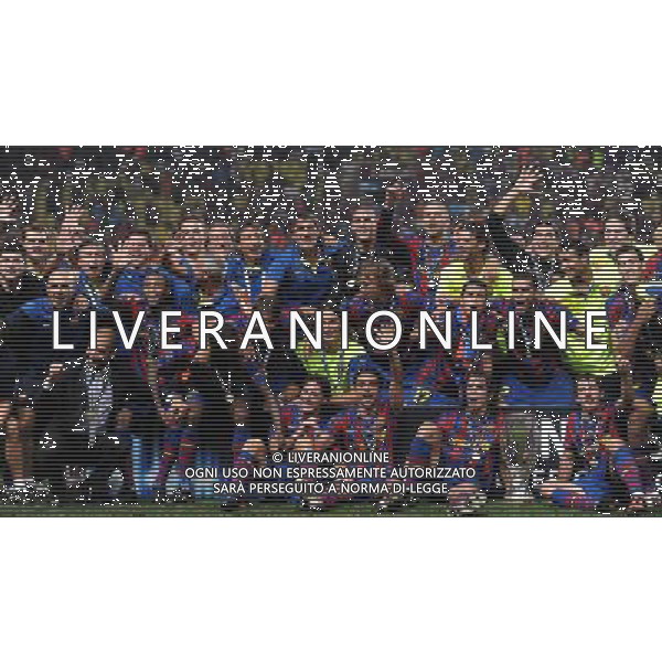 Supercoppa Europea 2009 Montecarlo - 28.08.2009 FC Barcellona-FC Shakhtar Donetsk Nella Foto:BARCELLONA CON LA COPPA /Ph.Vitez-Ag. Aldo Liverani