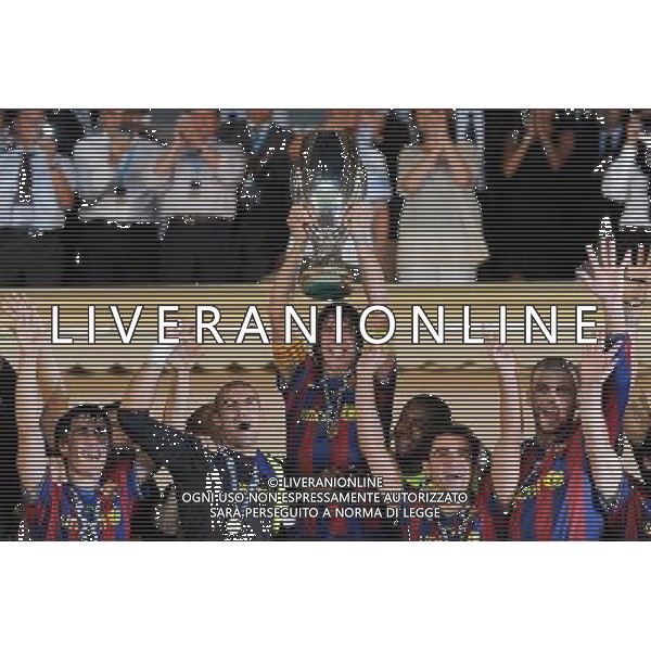 Supercoppa Europea 2009 Montecarlo - 28.08.2009 FC Barcellona-FC Shakhtar Donetsk Nella Foto:BARCELLONA ESULTA CON LA COPPA /Ph.Vitez-Ag. Aldo Liverani