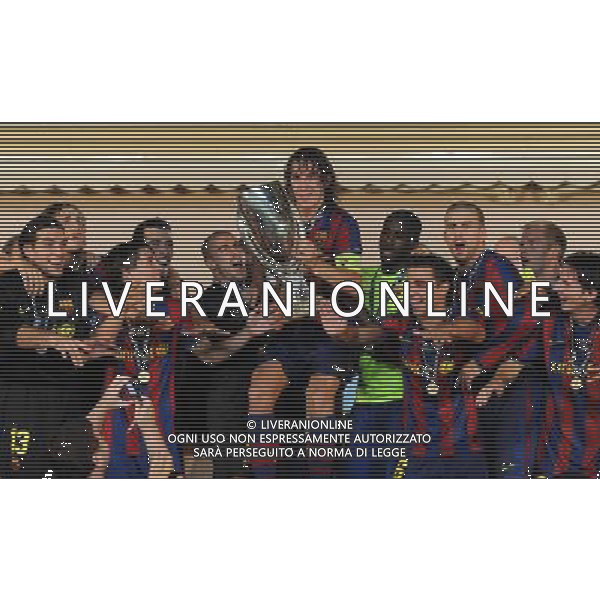 Supercoppa Europea 2009 Montecarlo - 28.08.2009 FC Barcellona-FC Shakhtar Donetsk Nella Foto:BARCELLONA ESULTA CON LA COPPA /Ph.Vitez-Ag. Aldo Liverani