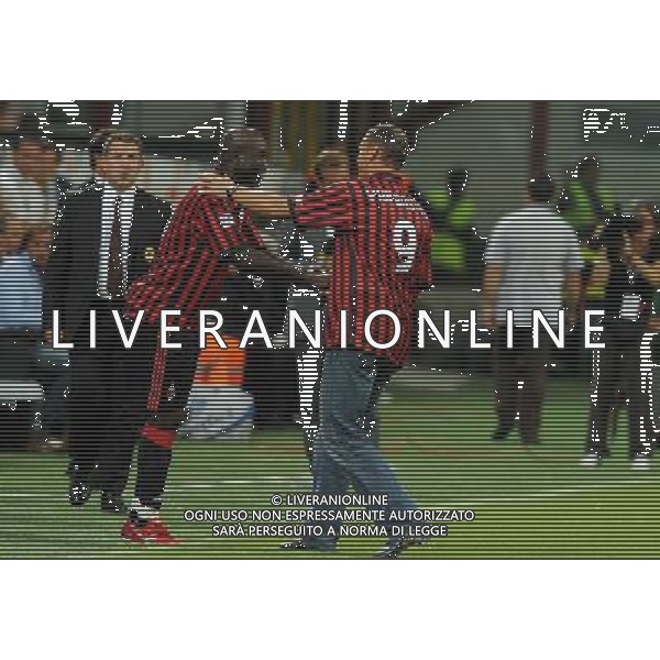 Trofeo Telecom Italia per la lotta alla SLA Milano - 07.09.2009 Milan Glorie-Real Madrid Veteranos Nella Foto:SOSTITUZIONE DI MARCO VAN BASTEN CON GEORGE WEAH /Ph.Vitez-Ag. Aldo Liverani