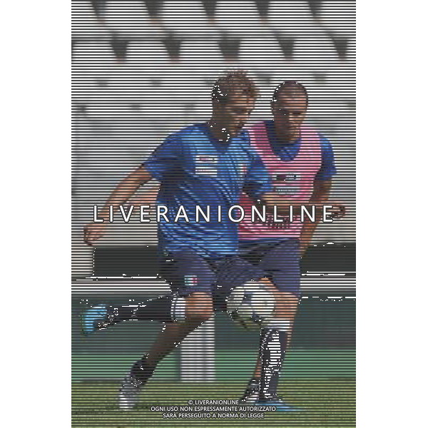 08-09-2009 Torino Sport-Calcio Allenamento Italia allo Stadio Olimpico di Torino Nella foto: Criscito domenico -Pepe simone ag aldo liverani 