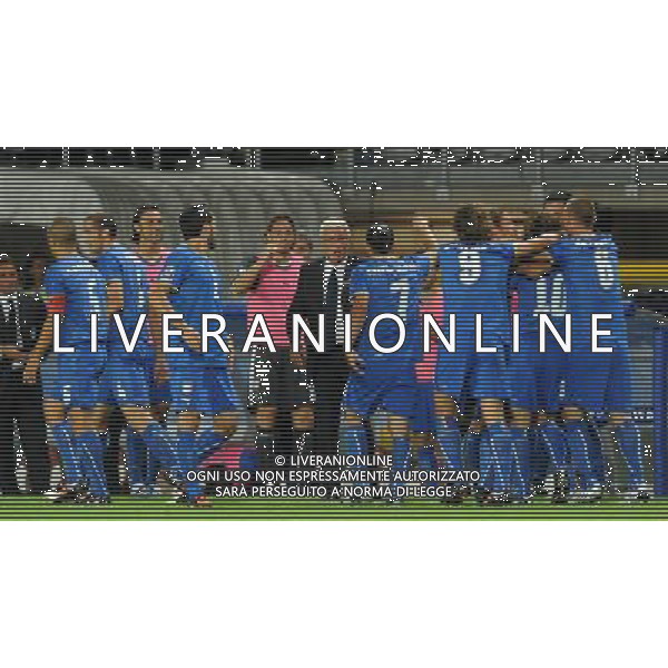 Qualificazioni ai Campionati Mondiali Sud Africa 2010 Gruppo 8 Torino - 09.09.2009 Italia-Bulgaria Nella Foto: ABBRACCI ESULTANZA DOPO IL GOL DI FABIO GROSSO DEL 1-0 /Ph.Vitez-Ag. Aldo Liverani