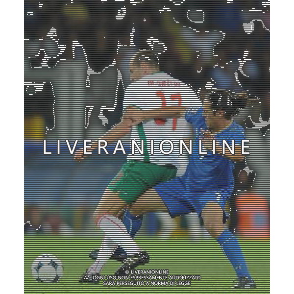 Qualificazioni ai Campionati Mondiali Sud Africa 2010 Gruppo 8 Torino - 09.09.2009 Italia-Bulgaria Nella Foto: MAURO CAMORANESI-PETROV /Ph.Vitez-Ag. Aldo Liverani