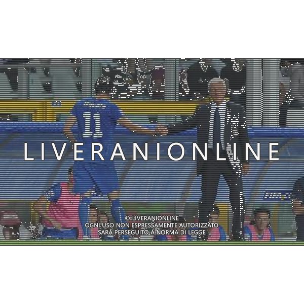 Qualificazioni ai Campionati Mondiali Sud Africa 2010 Gruppo 8 Torino - 09.09.2009 Italia-Bulgaria Nella Foto:STRETTA DI MANO TRA VINCENZO IAQUINTA E MARCELLO LIPPI /Ph.Vitez-Ag. Aldo Liverani