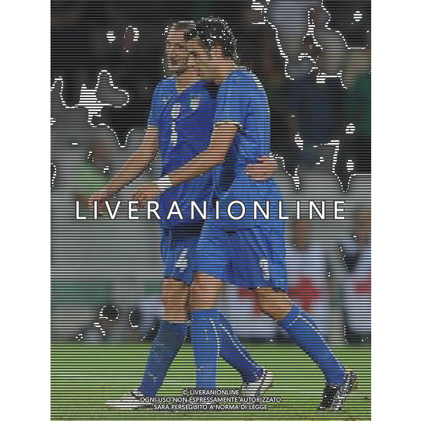 Qualificazioni ai Campionati Mondiali Sud Africa 2010 Gruppo 8 Torino - 09.09.2009 Italia-Bulgaria Nella Foto: FABIO GROSSO E GIORGIO CHIELLINI A FINE GARA /Ph.Vitez-Ag. Aldo Liverani