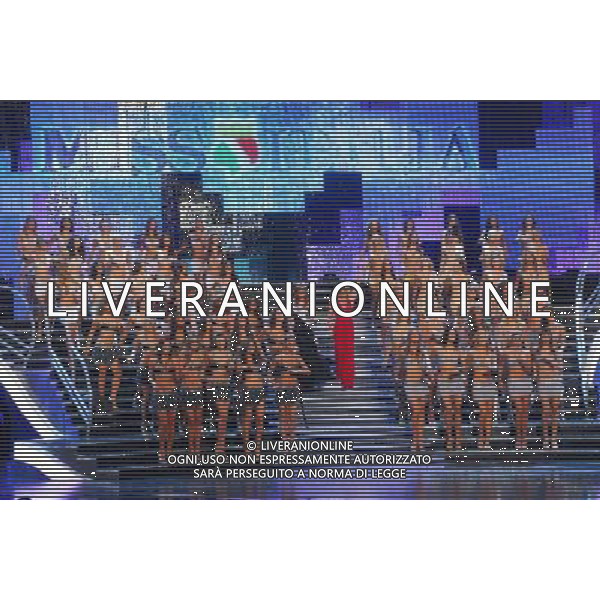 MISS ITALIA 2009 1 SERATA NELLA FOTO LE CONCORRENTI FOTO GAZZANIGA-AG ALDO LIVERANI
