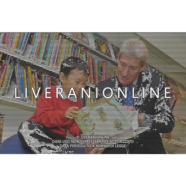 Jeremy Paxman officialy opened the new Shepherds Bush Library in West London today. Photo Shows; Jeremy Paxman with Benjamin Chang (5) Jeremy Dickson Paxman giornalista inglese /Agenzia Aldo Liverani Sas - ITALY ONLY -