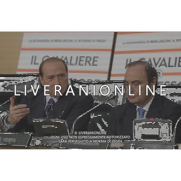 ROMA 10/12/2003 PRESENTAZIONE DEL LIBRO DI BRUNO VESPA: \'IL CAVALIERE E IL PROFESSORE\' NELLA FOTO: SILVIO BERLUSCONI e BRUNO VESPA* FOTO ALDO LIVERANI