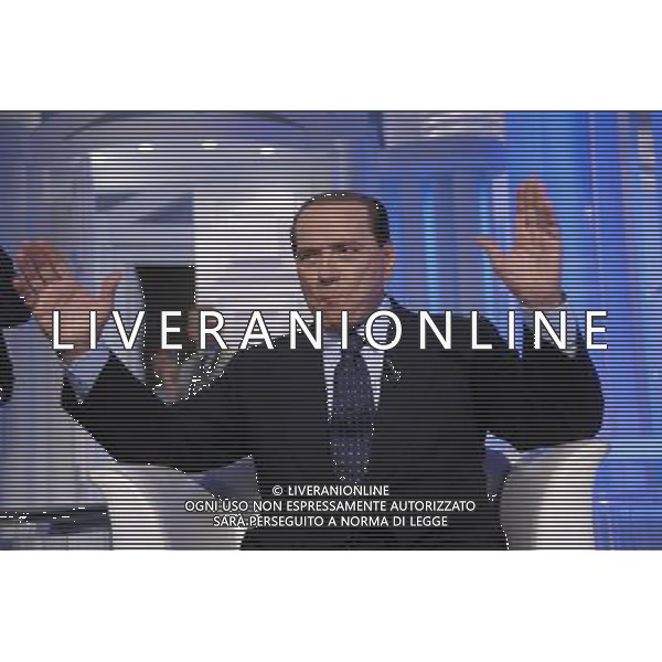 ROMA, 15 SETTEMBRE 2009 PORTA A PORTA: BERLUSCONI E IL TERREMOTO DELL\'AQUILA NELLA FOTO: SILVIO BERLUSCONI AGENZIA ALDO LIVERANI SAS