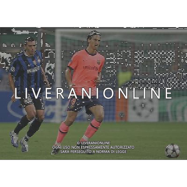 Milano 16-09-2009 Champions League 2009/10 Gruppo F Inter-Barcellona 0:0 nella foto zlatan ibrahimovic e lucio ph marco luzzani/ag aldo liverani s.a.s. 