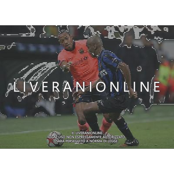Milano 16-09-2009 Champions League 2009/10 Gruppo F Inter-Barcellona 0:0 nella foto thierry henry e maicon ph marco luzzani/ag aldo liverani s.a.s. 