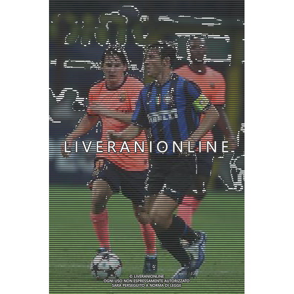 Milano 16-09-2009 Champions League 2009/10 Gruppo F Inter-Barcellona 0:0 nella foto lionel messi javier zanetti ph ag aldo liverani s.a.s. 