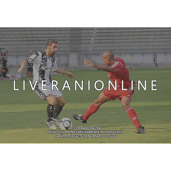 Campionato Lega PRO 1° Divisione Monza 20-09-2009 Monza - Viareggio nella foto: Barjie (Monza) a DX e Costantino (Viareggio) sulla palla foto Garavaglia - ag. Aldo Liverani sas