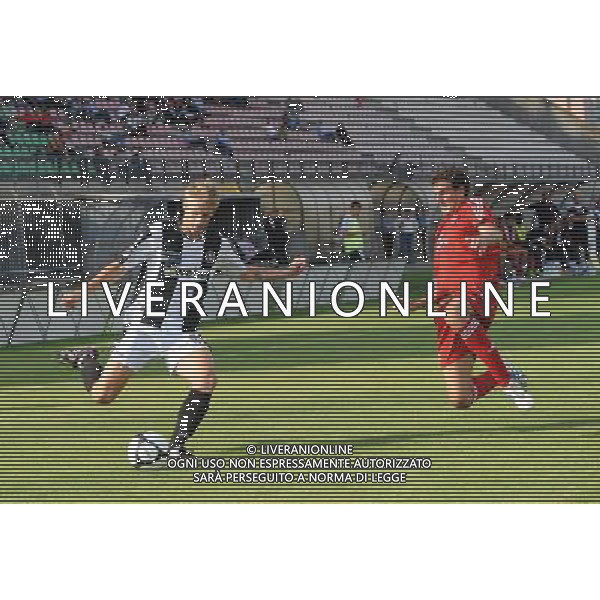 Campionato Lega PRO 1° Divisione Monza 20-09-2009 Monza - Viareggio nella foto: Davini (Viareggio) al cross foto Garavaglia - ag. Aldo Liverani sas