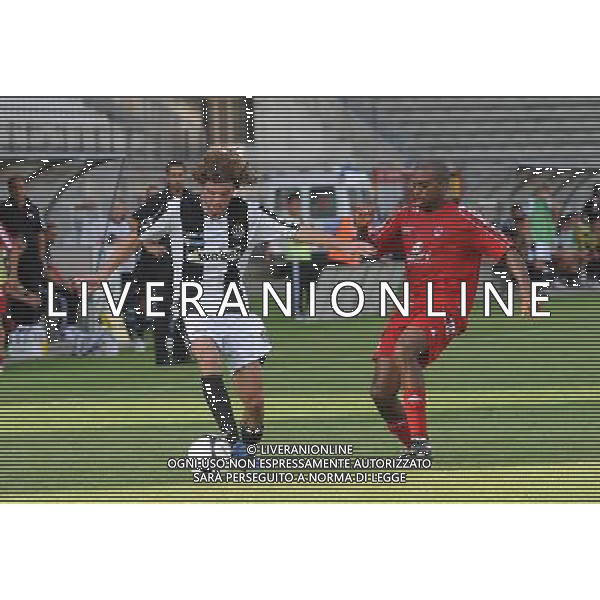 Campionato Lega PRO 1° Divisione Monza 20-09-2009 Monza - Viareggio nella foto: Pizza (a SX) e Seedorf S. sulla palla foto Garavaglia - ag. Aldo Liverani sas