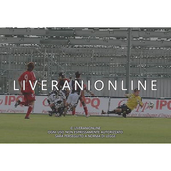 Campionato Lega PRO 1° Divisione Monza 20-09-2009 Monza - Viareggio nella foto: Samb vicino al 2 a 0 foto Garavaglia - ag. Aldo Liverani sas