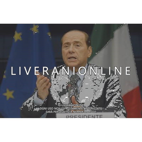 SILVIO BERLUSCONI Summit intergovernativo per la costituzione europea presso il consiglio Europeo foto mauro bottaro/ag aldo liverani BRUXELLES 11/12/03