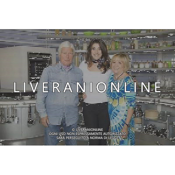TRASMISSIONE TV: \' La prova del cuoco\' nella foto: Beppe Bigazzi, Elisa Isoardi, Anna Moroni Ag. Aldo Liverani sas
