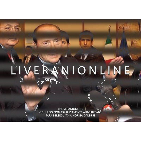 SILVIO BERLUSCONI summit intergovernativo per la costituzione europea presso il consiglio europeo foto mauro bottaro/ag aldo liverani Bruxelles 13/12/03