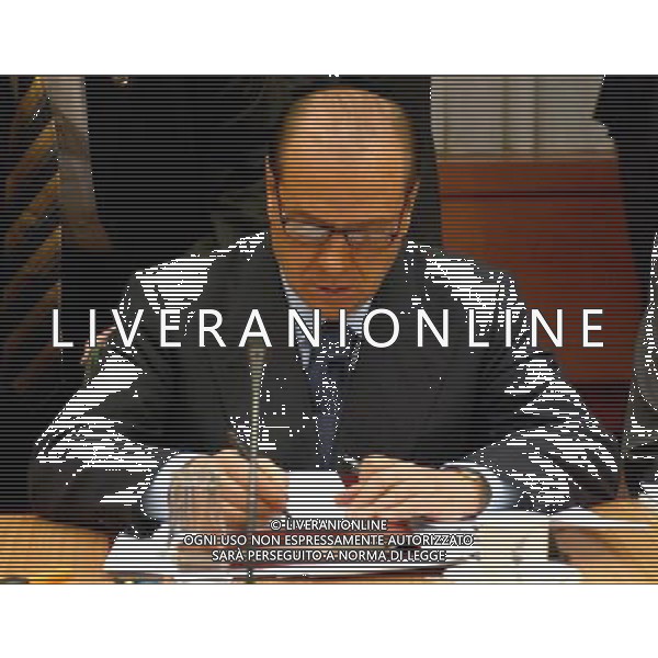 SILVIO BERLUSCONI summit intergovernativo per la costituzione europea presso il consiglio europeo foto mauro bottaro/ag aldo liverani Bruxelles 13/12/03