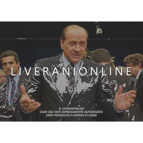 SILVIO BERLUSCONI vertice intergovernamentale per la costituzione europea presso il consiglio europeo foto mauro bottaro/ag aldo liverani Bruxelles 13/12/03