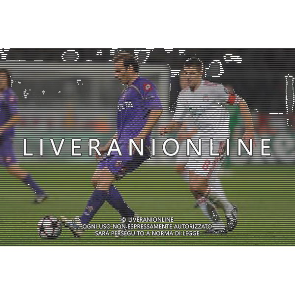 Champions League 2009/2010 Gruppo E Firenze - 29.09.2009 ACF Fiorentina-FC Liverpool Nella Foto: CRISTIANO ZANETTI-GERRARD STEVEN /Ph.Vitez-Ag. Aldo Liverani