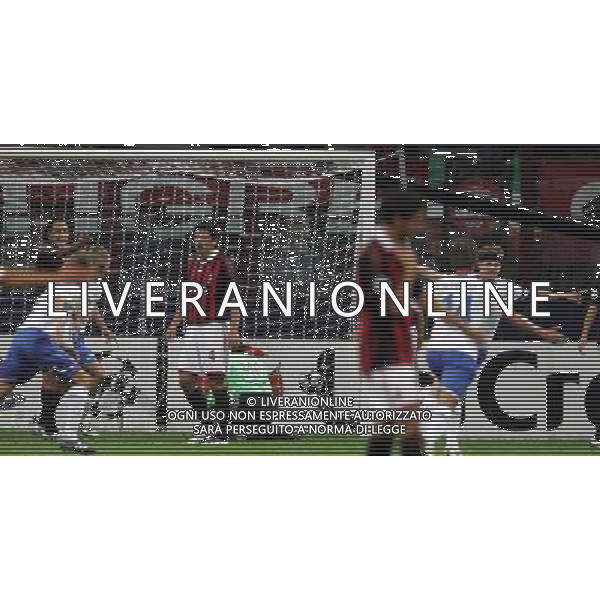 Milan - Zurigo Champions League 30/09/2009 nella foto il gol di tihinen del 0-1 ©luzzani/Agenzia Aldo Liverani Sas