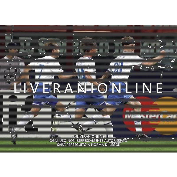 Milan - Zurigo Champions League 30/09/2009 nella foto esultanza dopo il gol di tihinen del 0-1 ©luzzani/Agenzia Aldo Liverani Sas